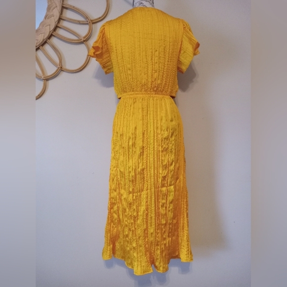 Express Satin V-Neck Flutter Sleeve Pleated Cutout Midi Dress Size S - Picture 8 of 13